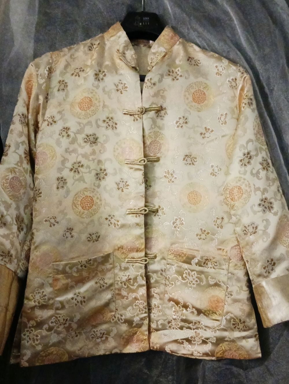 Silky Brocade Mandarin Jacket in Cream and Gold